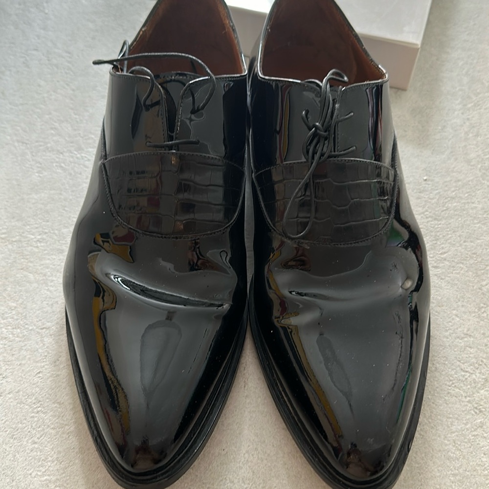 Excellent condition worn once Givenchy size 48 euro
